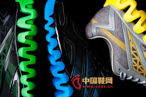 ɫ_ЬReebok 'Run XT ZigSonic'¿Ьĵǈ